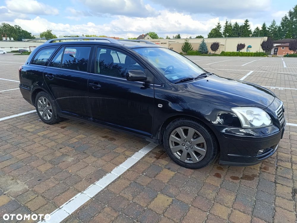 Toyota Avensis 2.0 VVT-i Combi Sol - 2