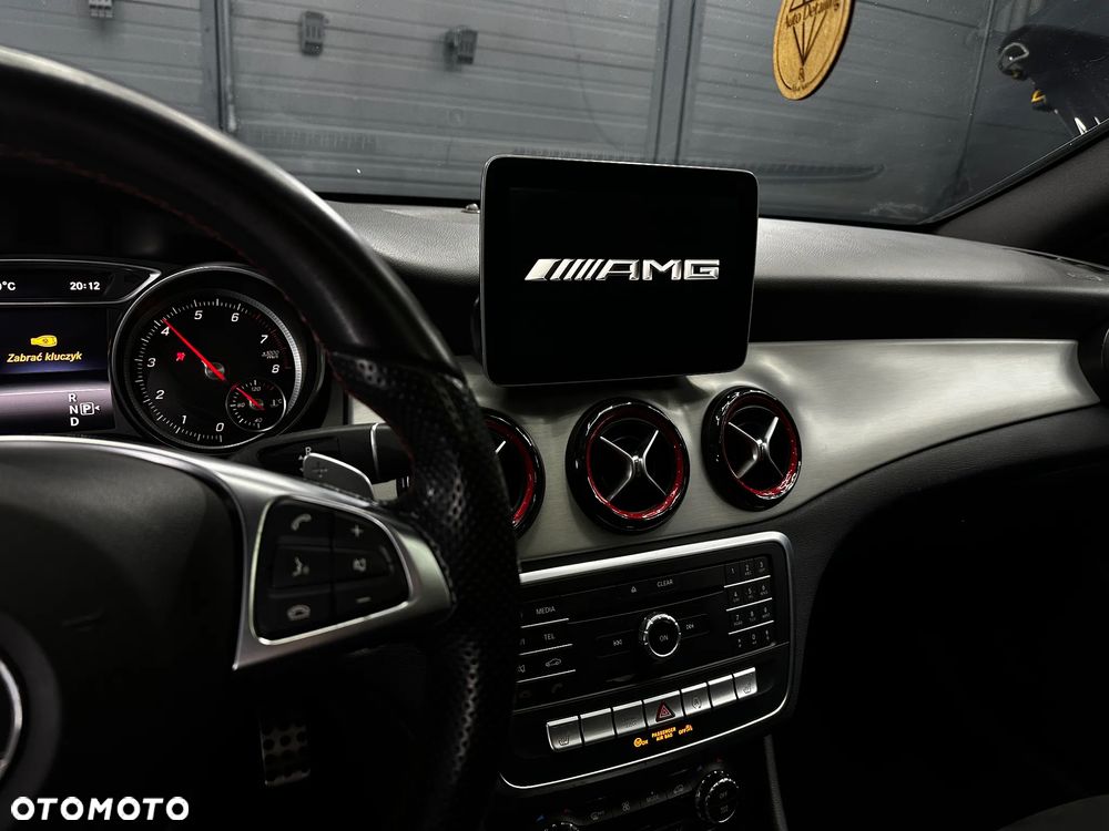 Mercedes-Benz CLA 250 4-Matic Sport - 12