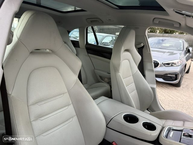 Porsche Panamera Sport Turismo - 27