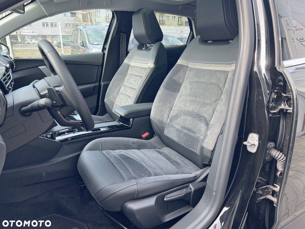 Citroën C4 1.2 PureTech Max S&S EAT8 - 9