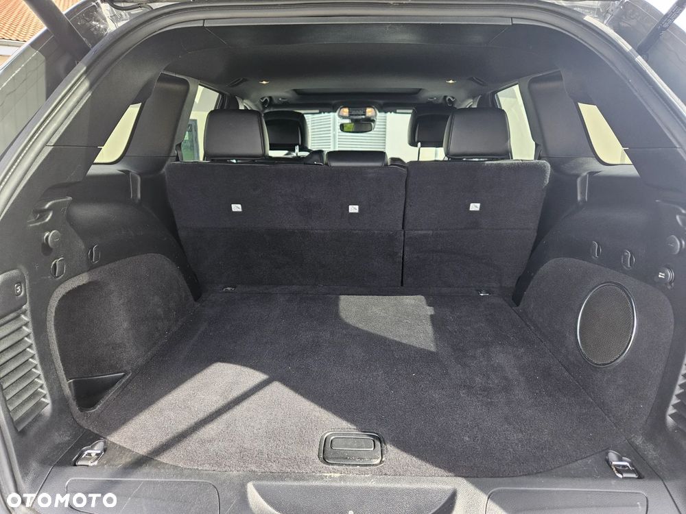 Jeep Grand Cherokee - 11