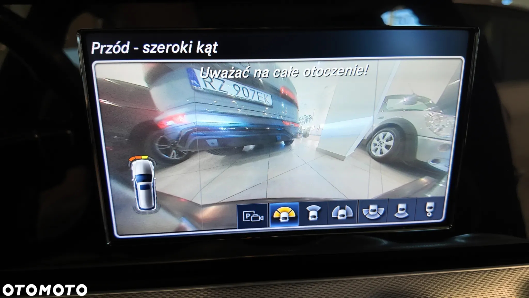 Mercedes-Benz Klasa E 220 d 4Matic T 9G-TRONIC Exclusive - 29