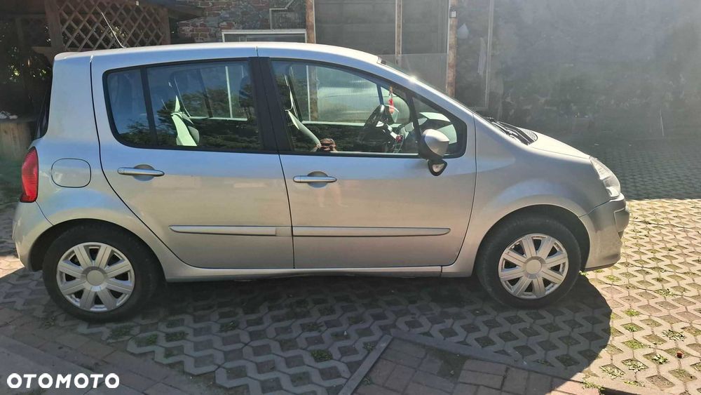 Renault Modus - 2