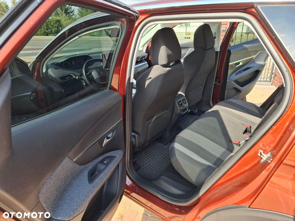 Peugeot 3008 BlueHDi 130 Stop & Start EAT8 Allure - 9