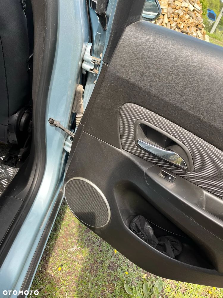 Chevrolet Cruze 1.8 LT - 9