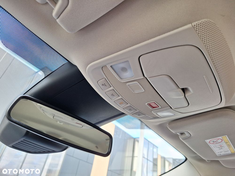 Ford S-Max 2.0 EcoBlue Titanium - 38