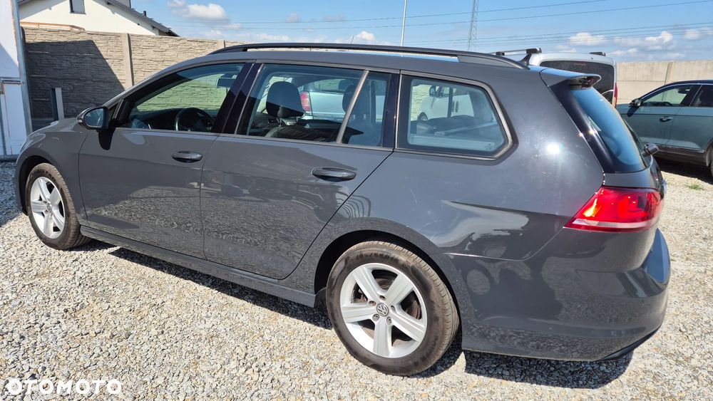 Volkswagen Golf - 21
