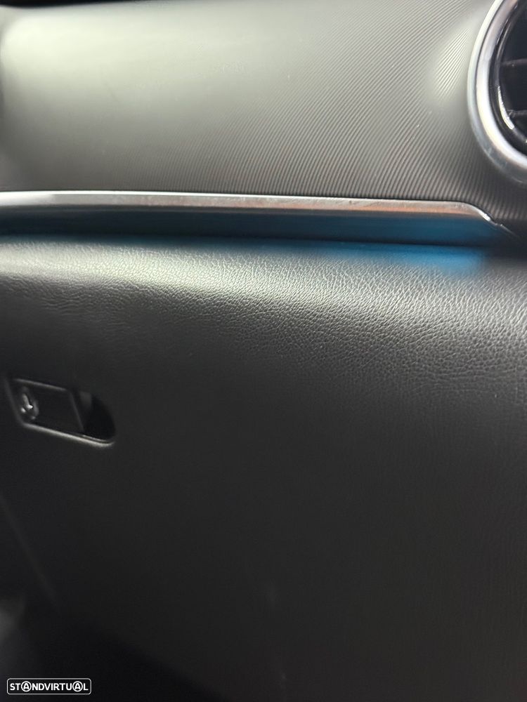 Mercedes-Benz V 220 d Compacto Avantgarde Aut. - 12