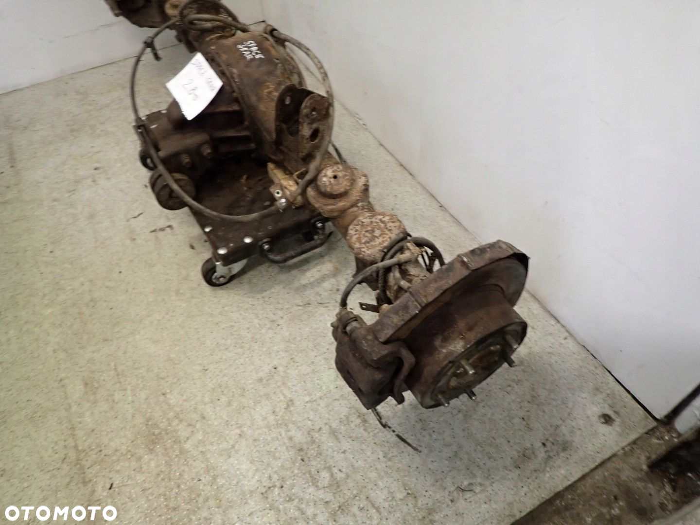 MITSUBISHI SPACE GEAR L400 2.8TD MOST TYLNY 4WD - 6