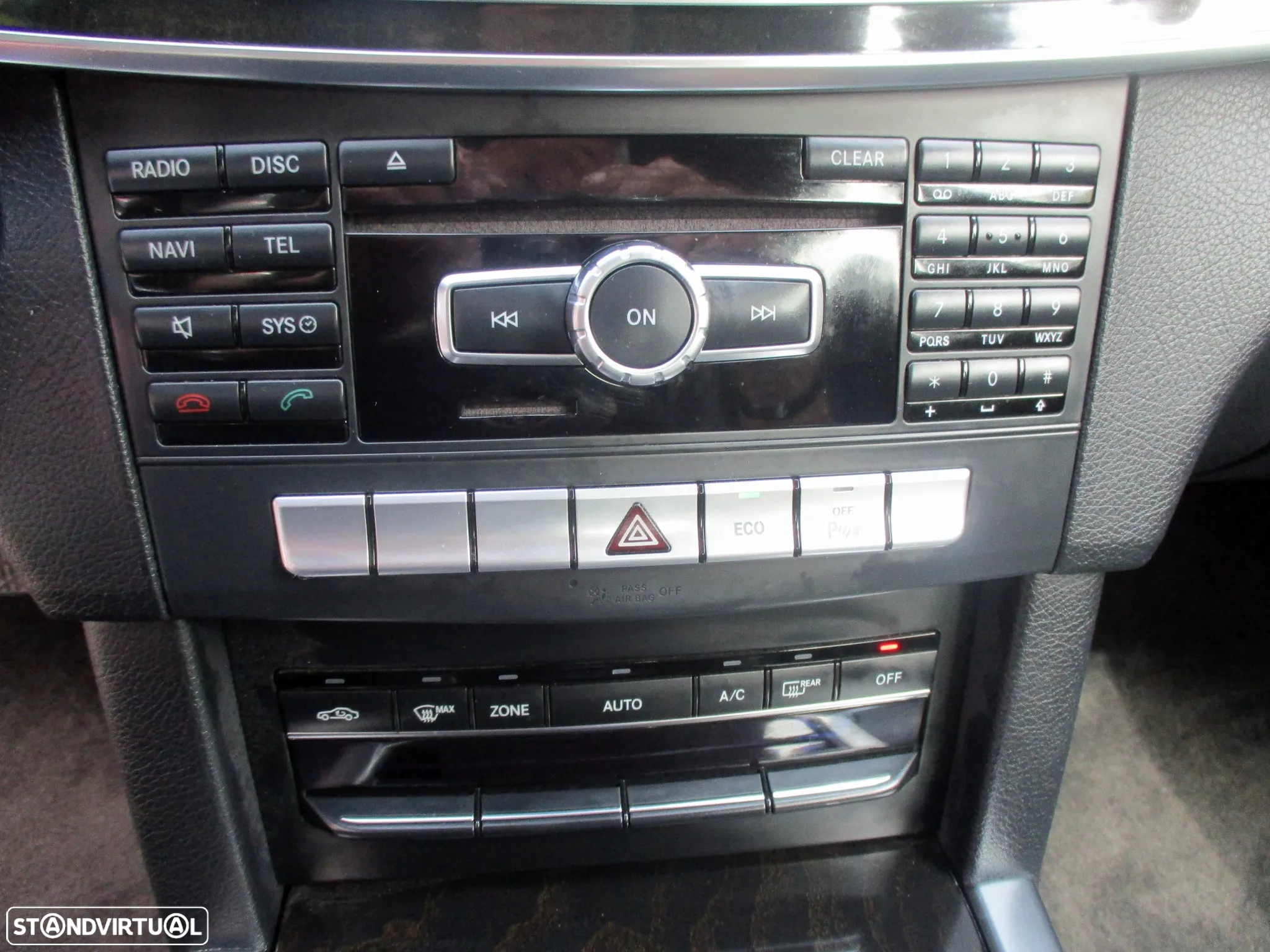 Mercedes-Benz E 220 CDi Avantgarde BlueEfficiency Auto. - 18
