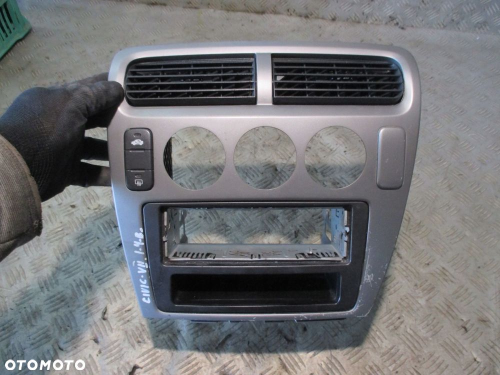PANEL RAMKA RADIO HONDA CIVIC VII - 1