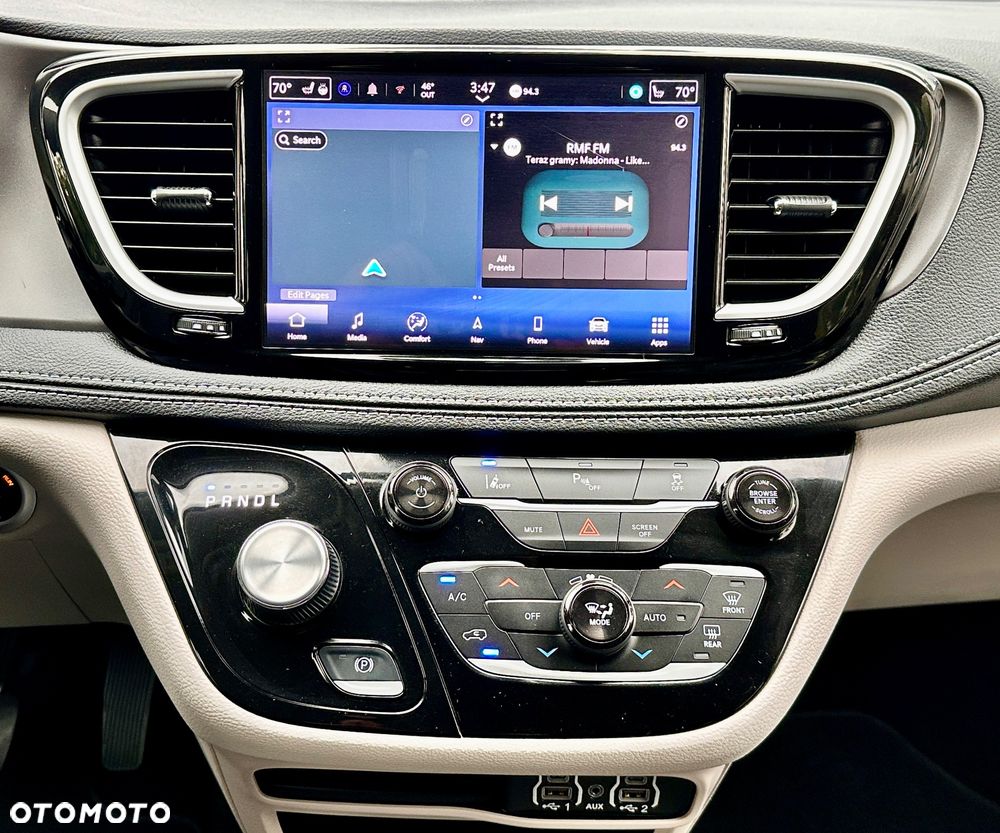 Chrysler Pacifica - 24
