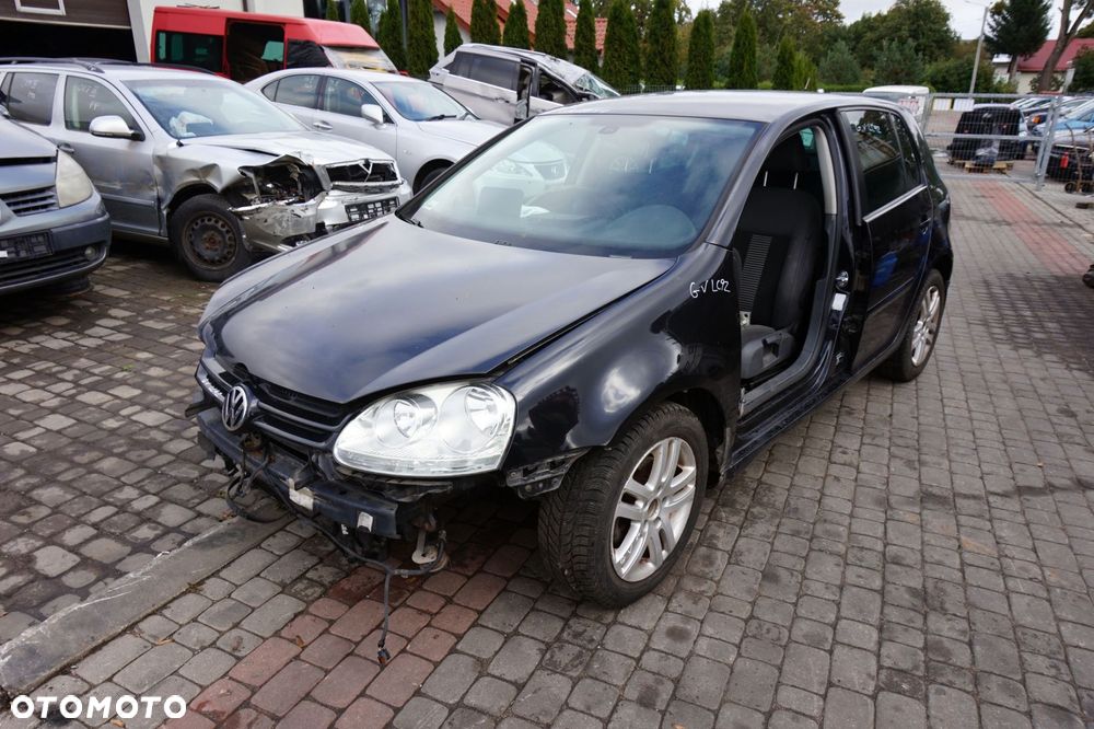 VOLKSWAGEN GOLF V 5D HB 2008 LC9Z 1.4 TSI CAXA 122KM JPG CZARNY na części - 1