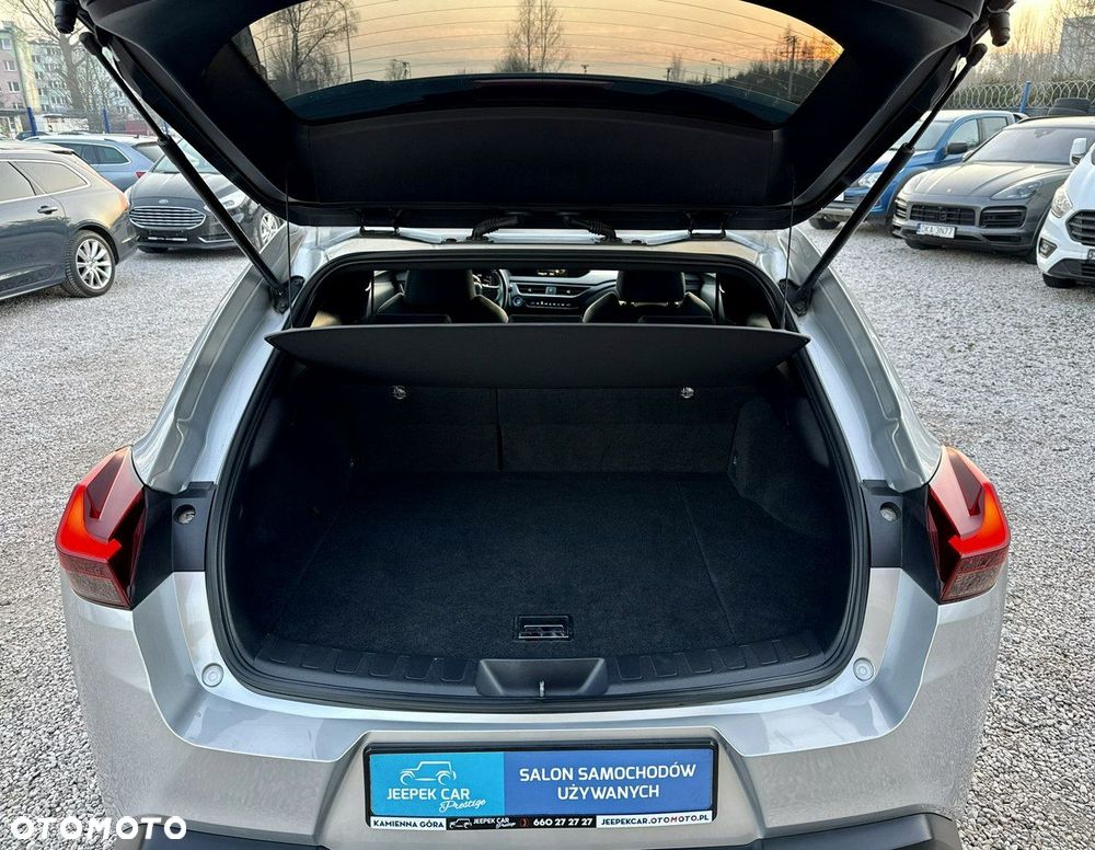 Lexus UX - 37