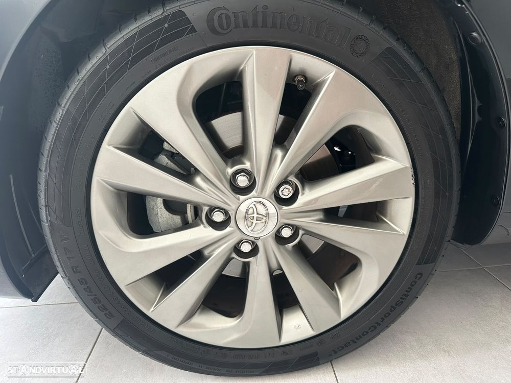 Toyota Auris 1.8 HSD Comfort +P.Sport+Navi - 9