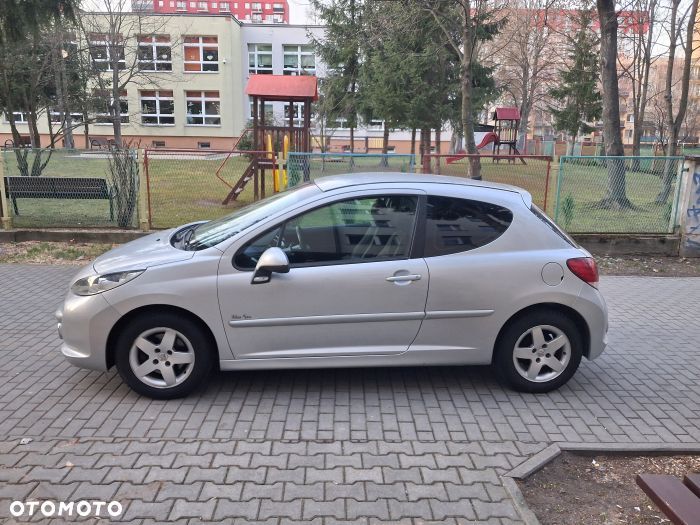 Peugeot 207 1.4 16V Trendy - 2