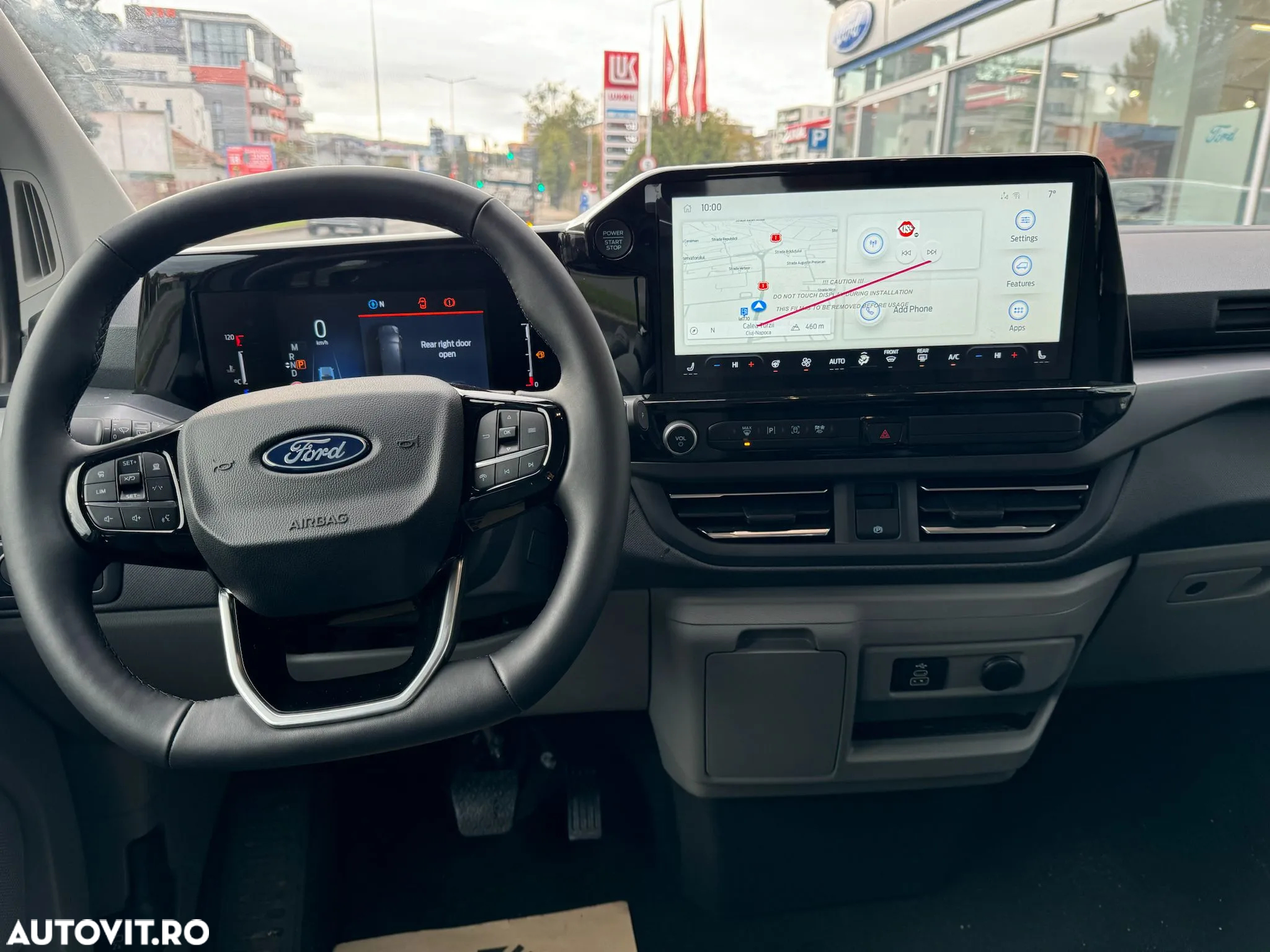 Ford Tourneo Custom - 14