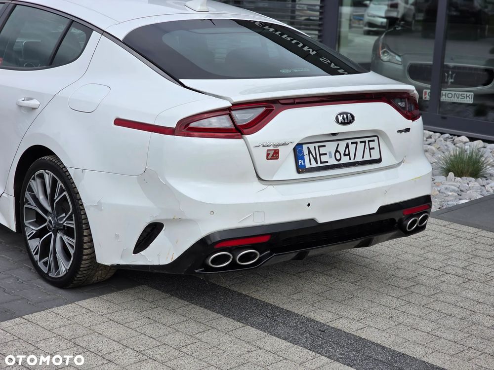 Kia Stinger 2.0 T-GDI GT Line - 12