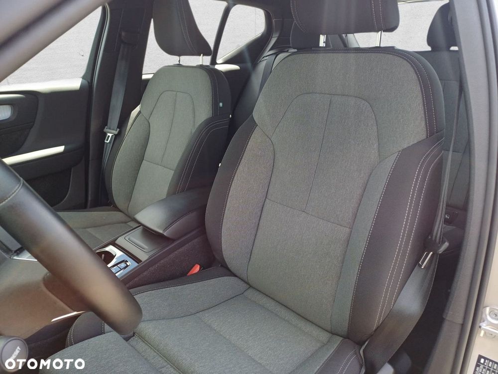 Volvo XC 40 - 12