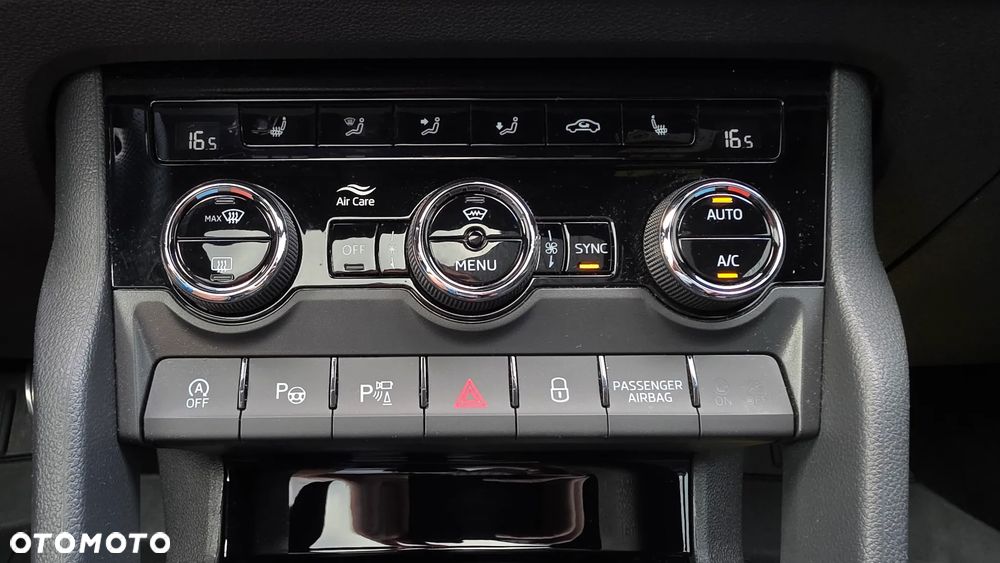 Skoda Karoq 2.0 TSI 4x4 DSG Sportline - 40