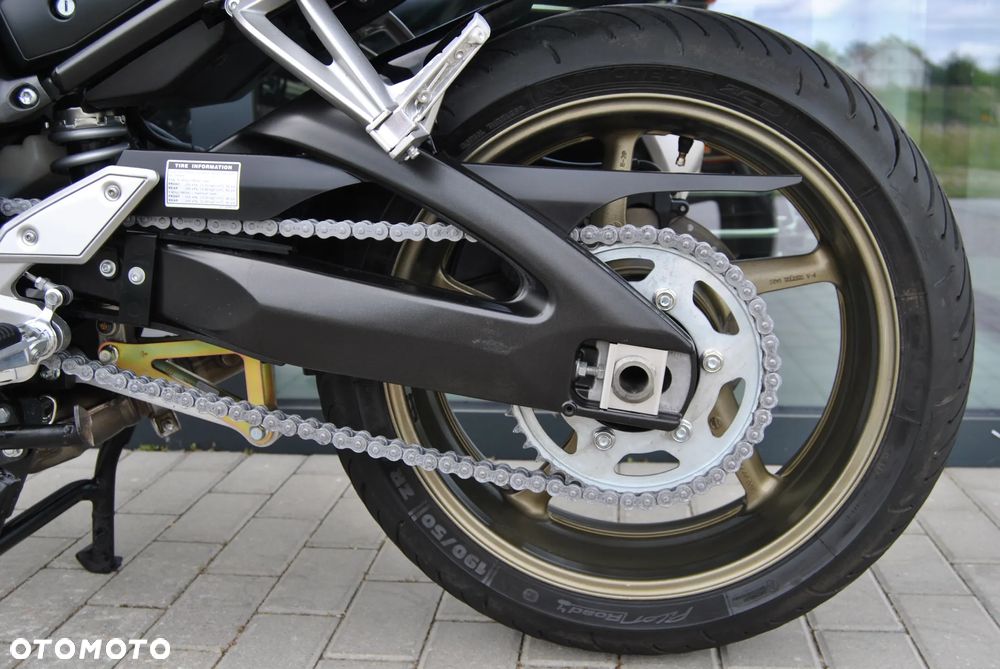 Yamaha FZ - 18