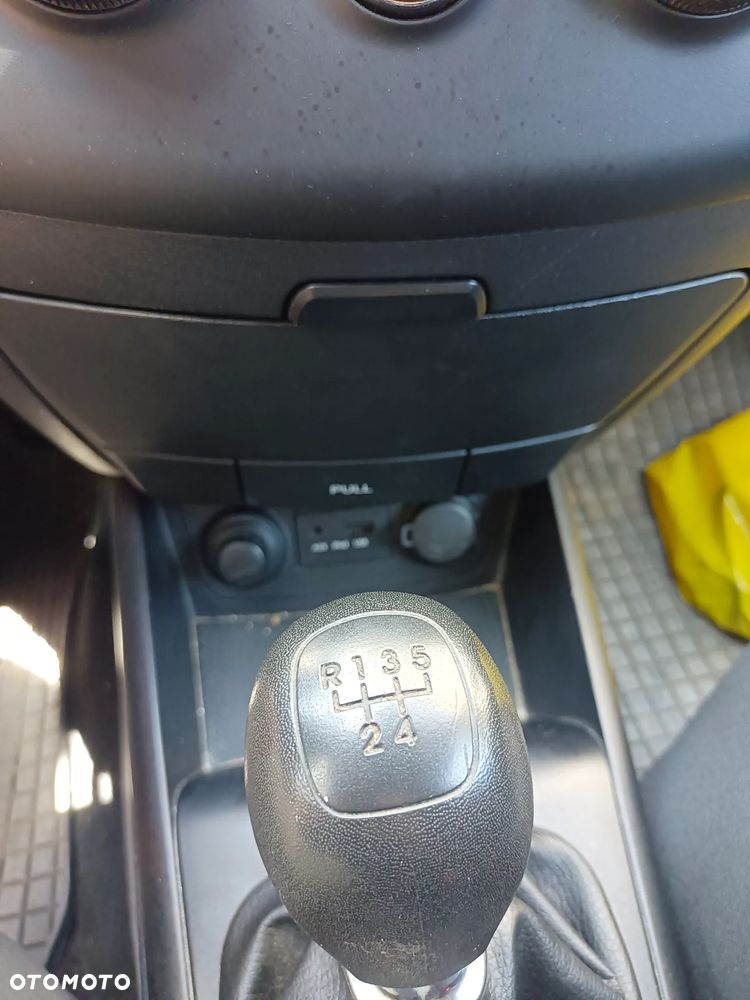 Hyundai i30 1.4 Base + World Cup - 8