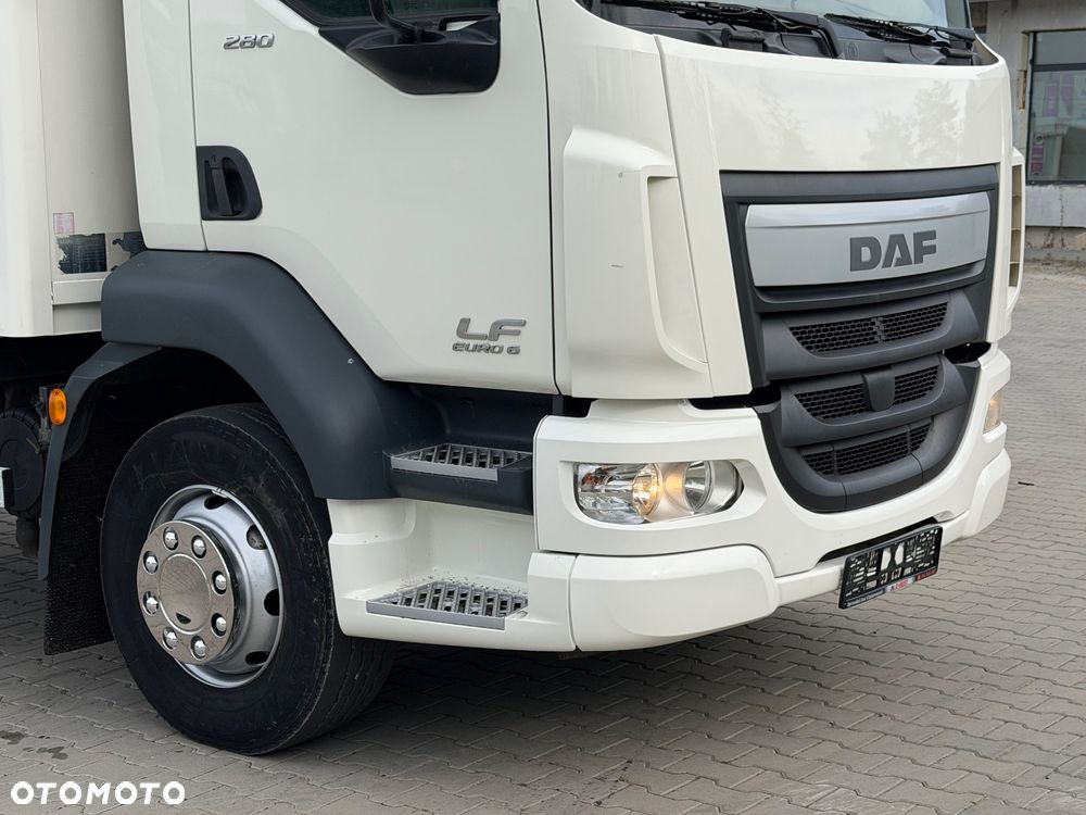 DAF LF 280 / KONTENER / WINDA / AUTOMAT / 18 EUROPALET / EURO 6 / 490 TYŚ KM / 8 990 KG ŁADOWNOŚCI / 2016 - 13