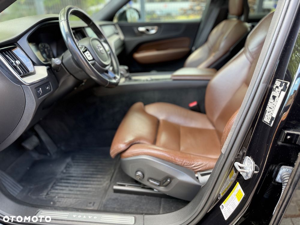 Volvo XC 60 T6 AWD Geartronic Inscription - 29