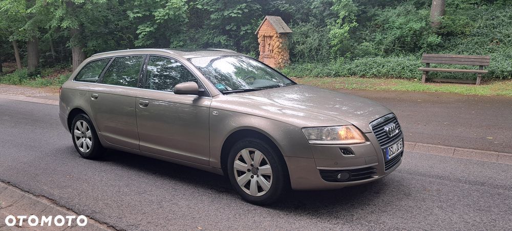 Audi A6 Avant 2.4 - 7