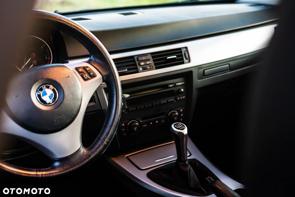 BMW Seria 3 320d - 13