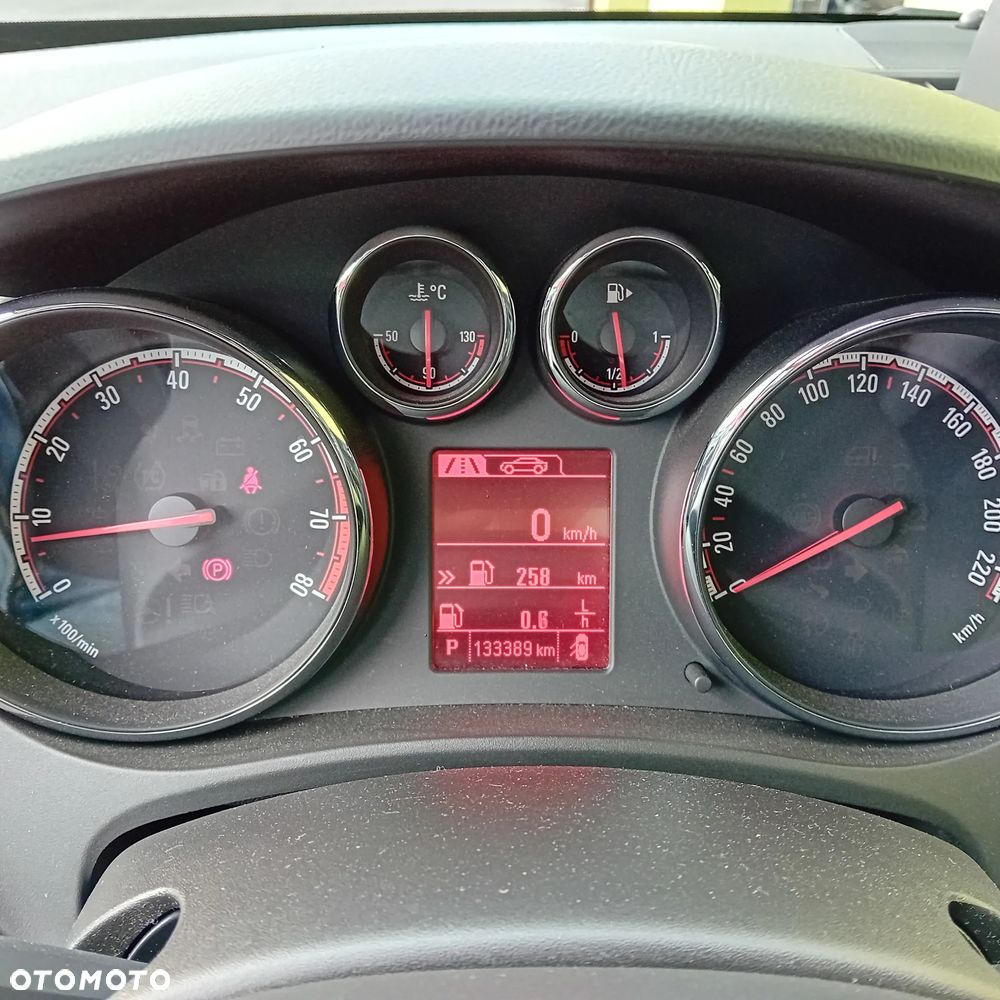 Opel Meriva - 24