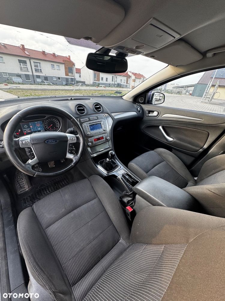 Ford Mondeo 2.0 TDCi Titanium - 10