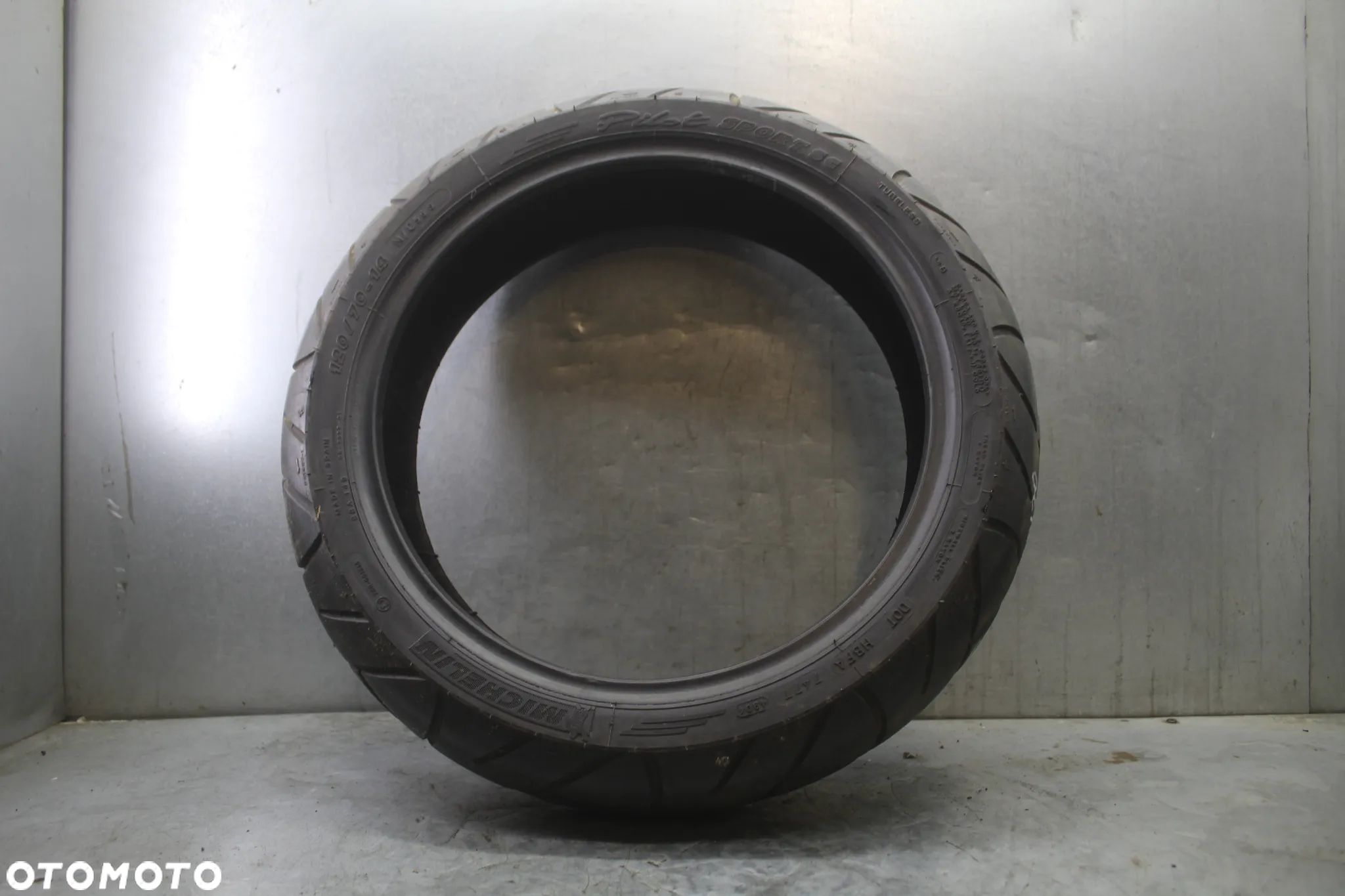 Opona motocyklowa Michelin Pilot Sport 120/70 R14 C746 - 1
