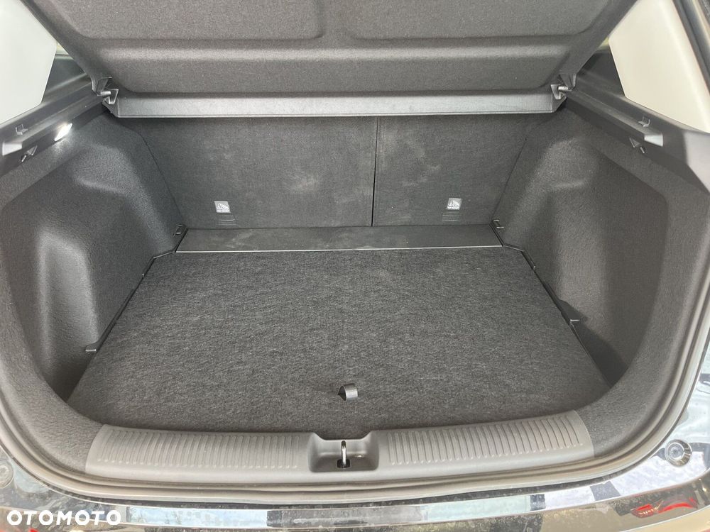 MG ZS Hybrid+ - 19