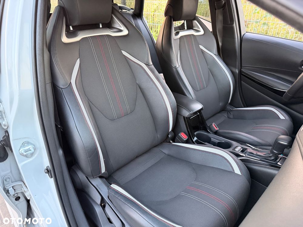 Toyota Corolla 2.0 Hybrid GR Sport - 23