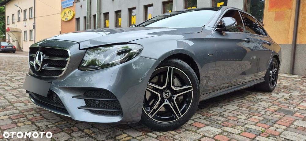 Mercedes-Benz Klasa E 220 d AMG - 2