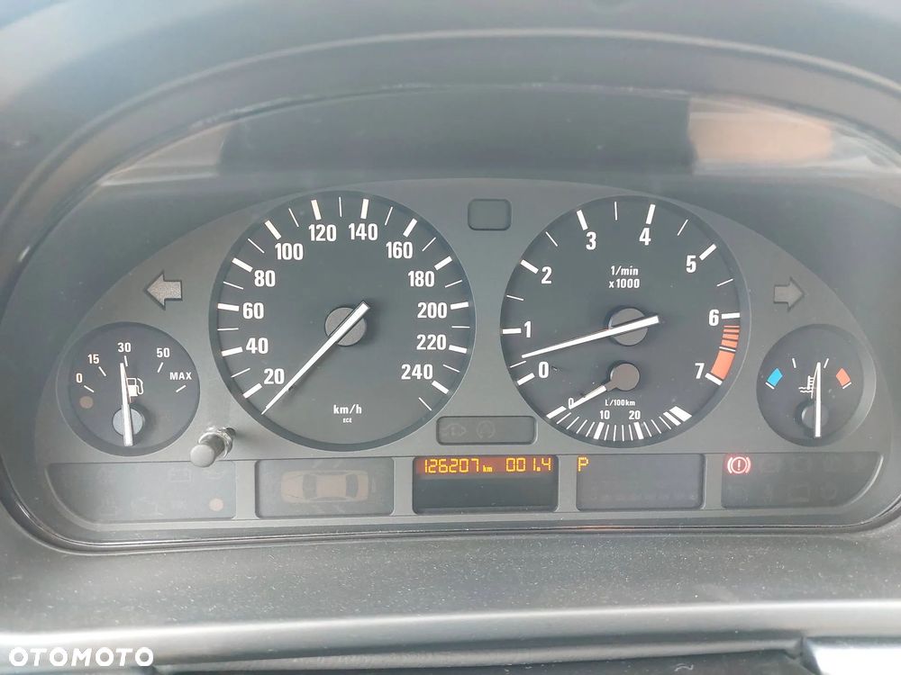 BMW Seria 5 - 13