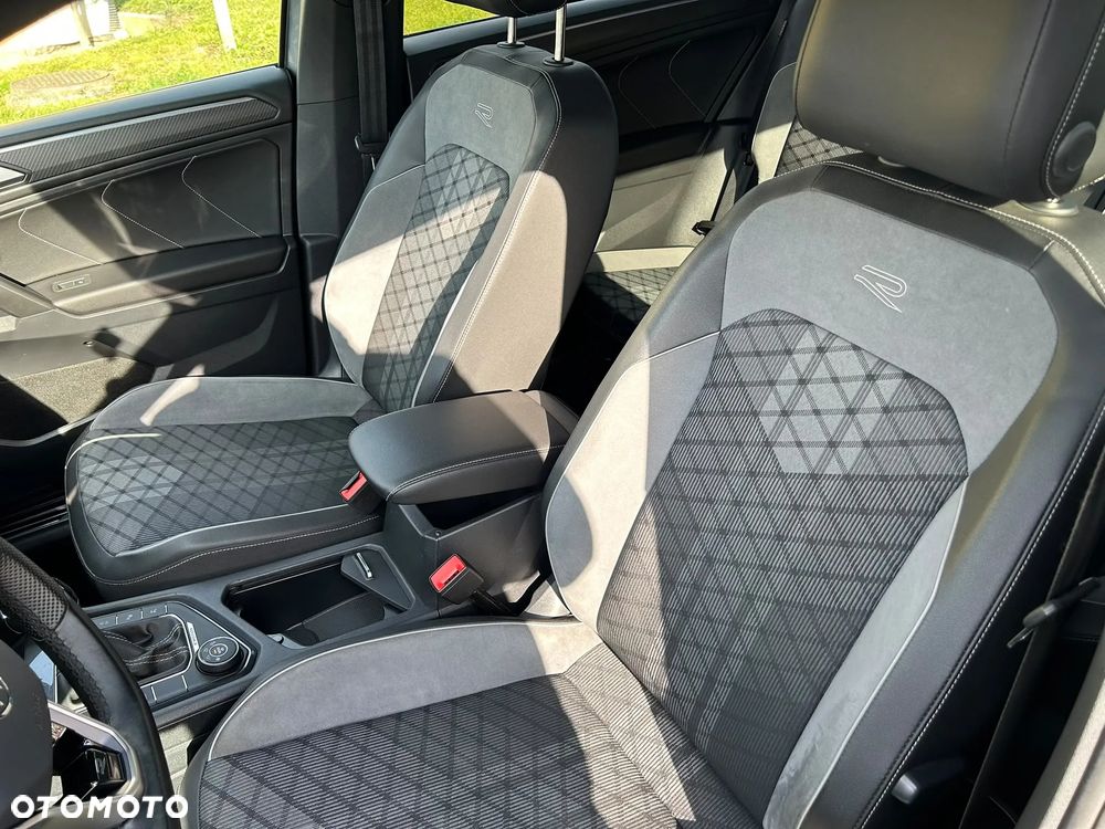 Volkswagen Tiguan 2.0 TDI SCR 4MotION DSG R-Line - 20