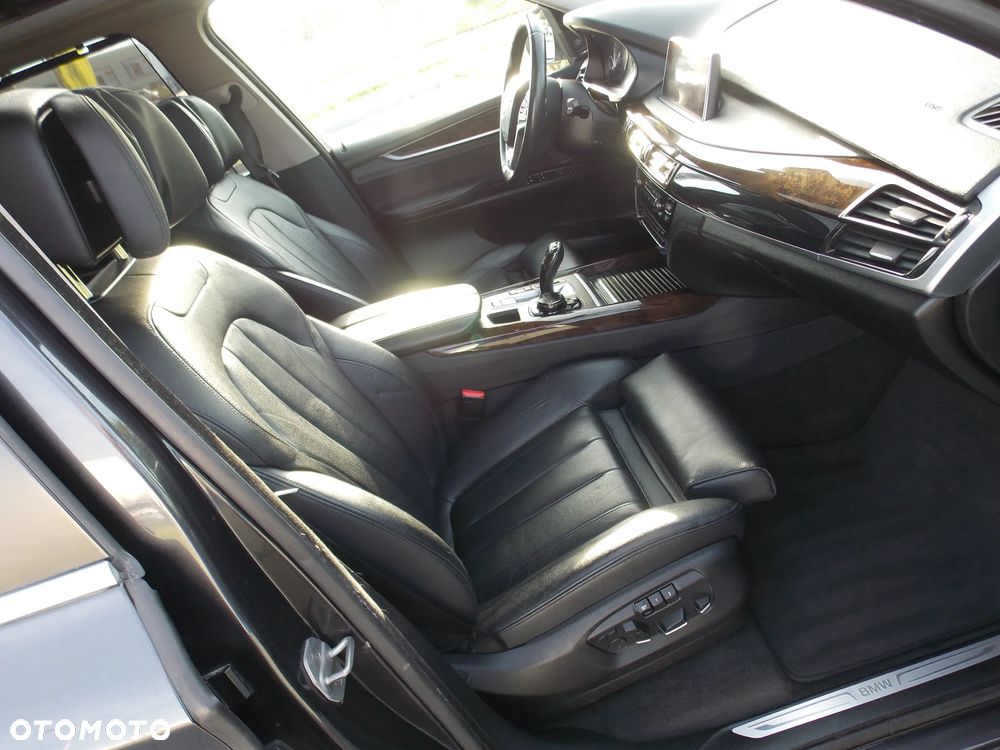 BMW X5 xDrive50i Sport-Aut - 38