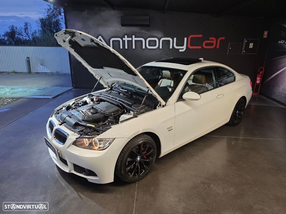 BMW 335 i xDrive Aut. Edition Exclusive - 35