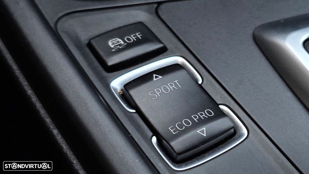 BMW 320 d Auto Pack M - 19