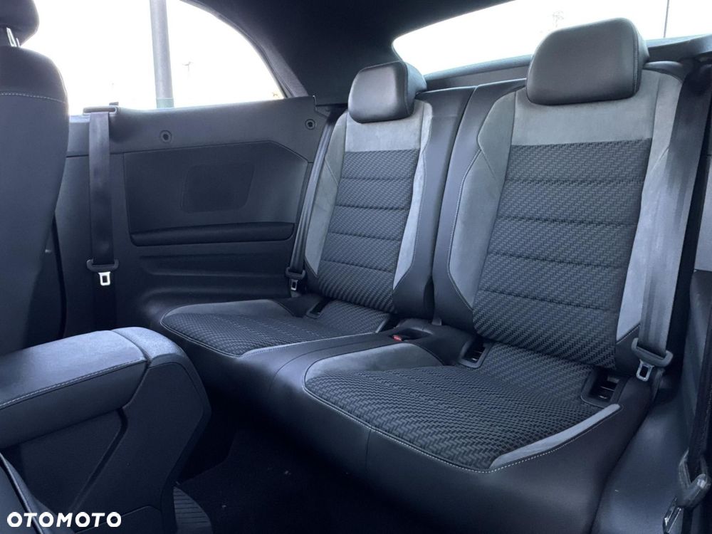 Volkswagen T-Roc - 30