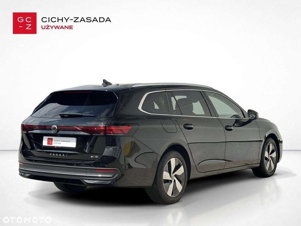 Volkswagen Passat Variant 1.5 TSI ACT mHEV Business DSG - 5