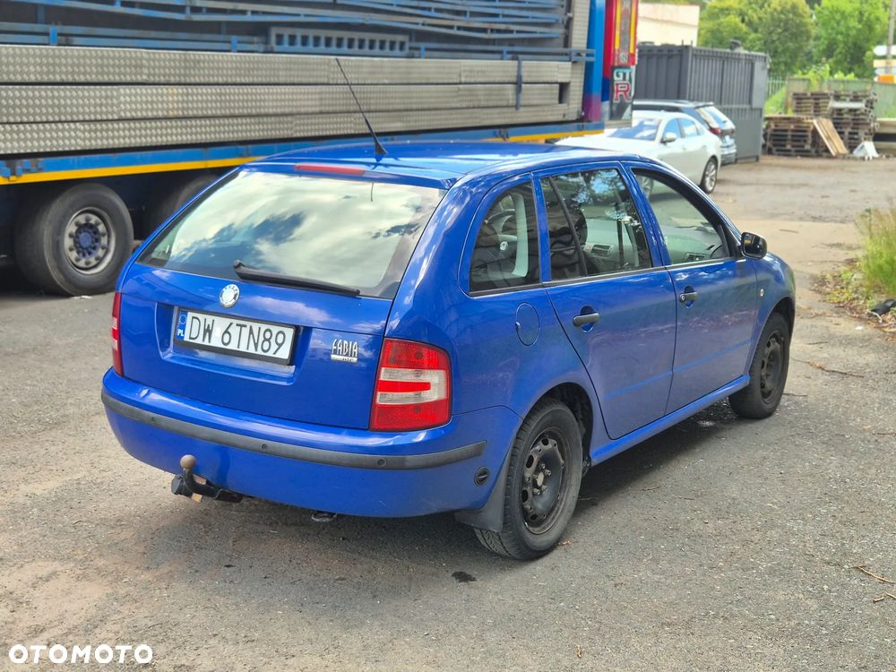 Skoda Fabia 1.2 HTP Active - 4