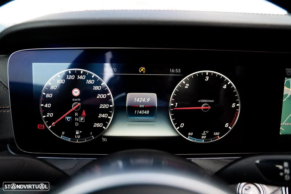 Mercedes-Benz E 220 d 4Matic 9G-TRONIC AMG Line - 19