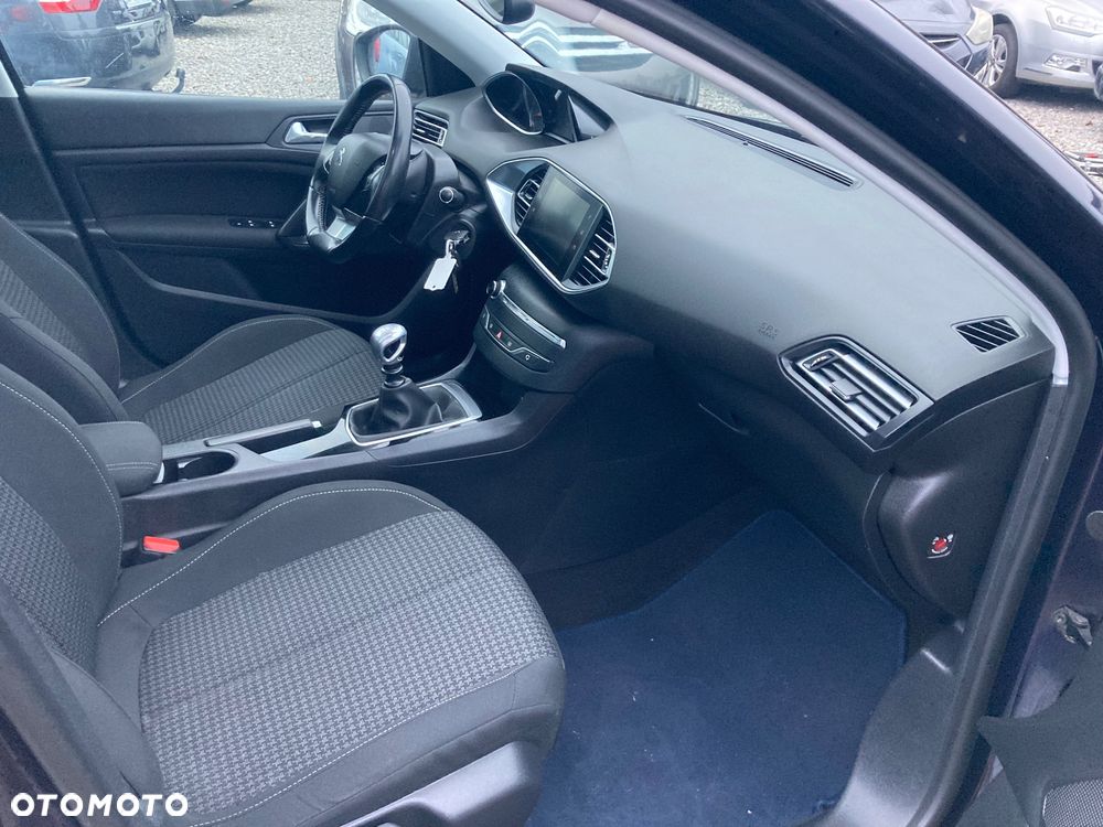 Peugeot 308 BlueHDi FAP 120 Stop & Start Active - 11