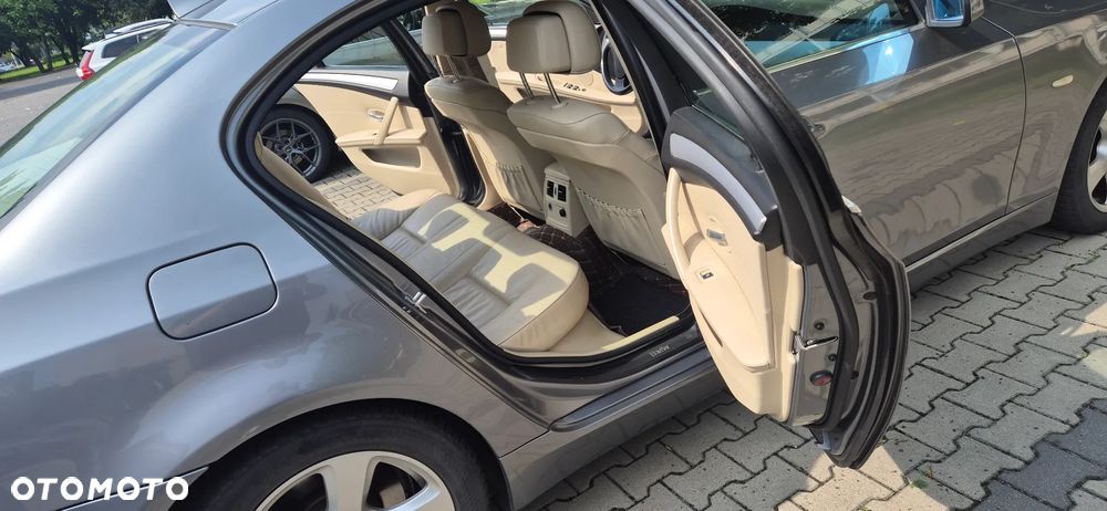 BMW Seria 5 530xi - 8