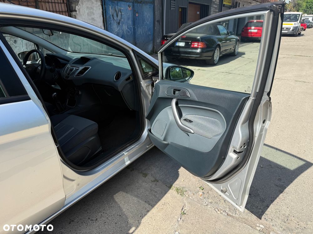 Ford Fiesta 1.25 Gold X - 13