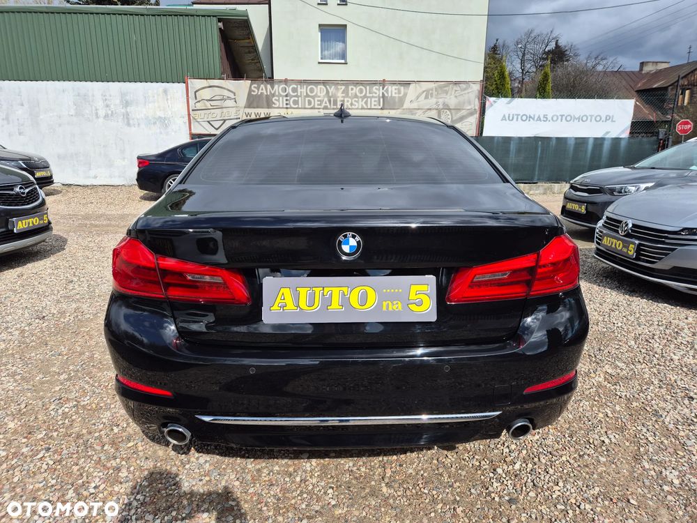 BMW Seria 5 518d Luxury Line sport - 10