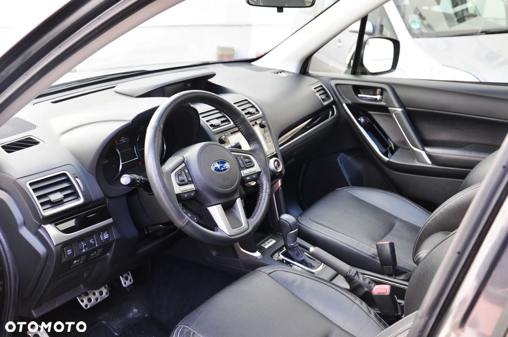 Subaru Forester 2.0 XT Platinum Lineartronic - 9